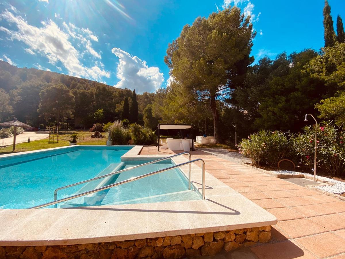 Private Villas Puerto Pollensa For Family Groups, Private Mountain Ideal For Runners, Trailers, Hikers, It Is Approximately 3 Minute Walk From The Beach Kültér fotó